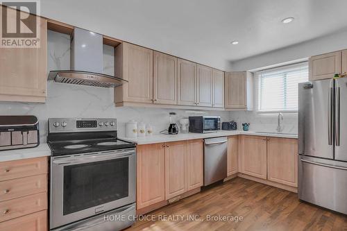 144 Fraser Street, Bradford West Gwillimbury, ON - Indoor Photo Showing Kitchen