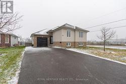 26 BEVERLY STREET  Kawartha Lakes (Lindsay), ON K9V 4Y7
