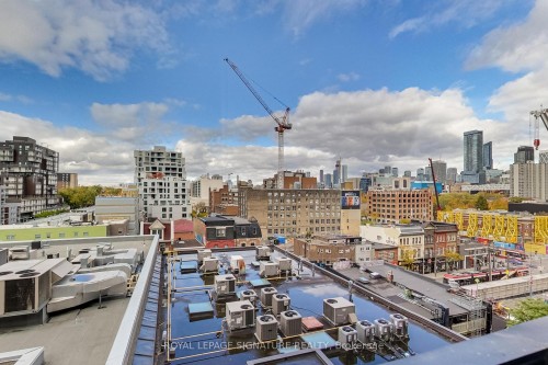 708-458 Richmond Street W, Toronto, ON - Outdoor With View