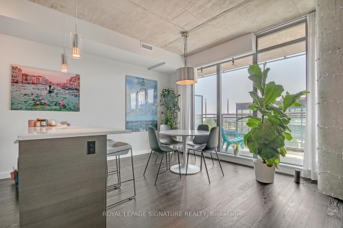 804-90 Broadview Avenue, Toronto, ON - Indoor Photo Showing Dining Room