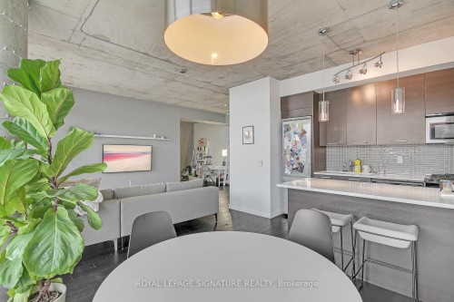 804-90 Broadview Avenue, Toronto, ON - Indoor