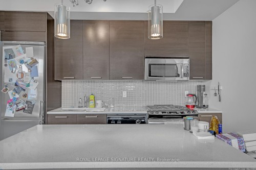 804-90 Broadview Avenue, Toronto, ON - Indoor Photo Showing Kitchen With Upgraded Kitchen