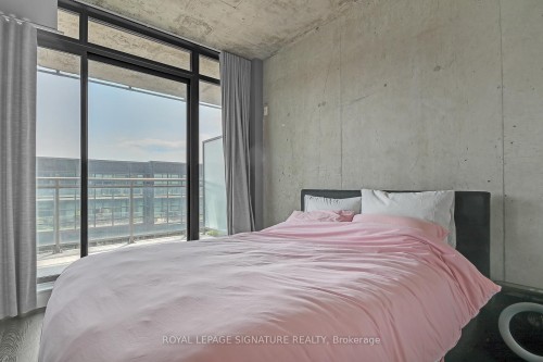 804-90 Broadview Avenue, Toronto, ON - Indoor Photo Showing Bedroom