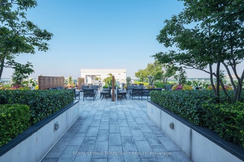 429-1 Old Mill Drive, Toronto, ON - Outdoor