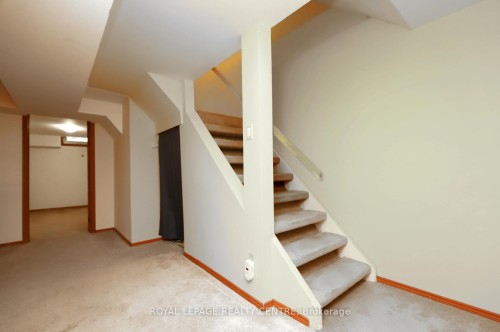 61-1214 Kirstie Court, Oakville, ON - Indoor Photo Showing Other Room