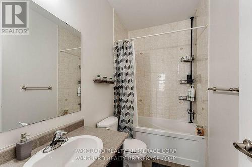 75 Treetops Boulevard, New Tecumseth, ON - Indoor Photo Showing Bathroom
