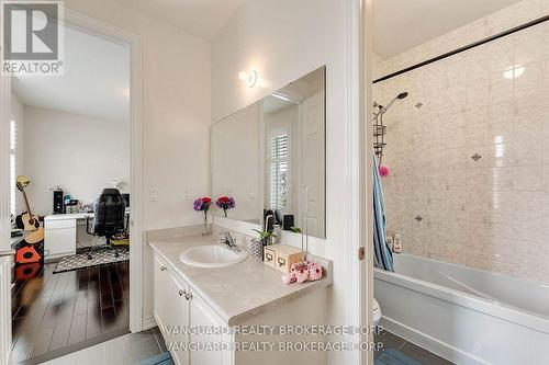 75 Treetops Boulevard, New Tecumseth, ON - Indoor Photo Showing Bathroom