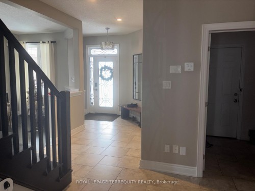 35 Marta Crescent, Barrie, ON - Indoor Photo Showing Other Room