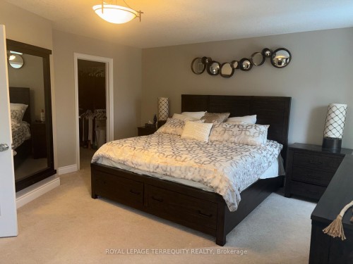 35 Marta Crescent, Barrie, ON - Indoor Photo Showing Bedroom