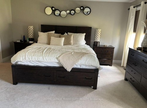 35 Marta Crescent, Barrie, ON - Indoor Photo Showing Bedroom