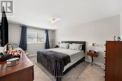 311 Travis Street, Ottawa, ON - Indoor Photo Showing Bedroom