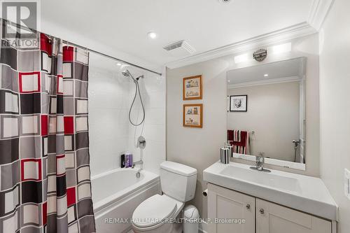 311 Travis Street, Ottawa, ON - Indoor Photo Showing Bathroom