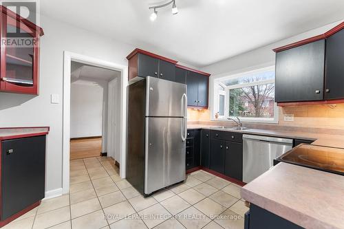 166 Prince Albert Street, Ottawa, ON - Indoor Photo Showing Kitchen With Double Sink