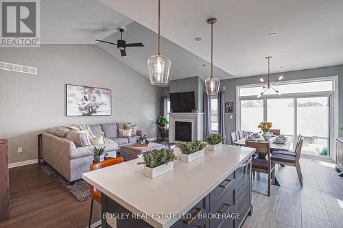 14 Cinnamon Street, Thorold (Rolling Meadows), ON - Indoor