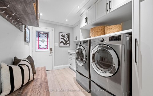 1189 Ostler Court, Mississauga, ON - Indoor Photo Showing Laundry Room