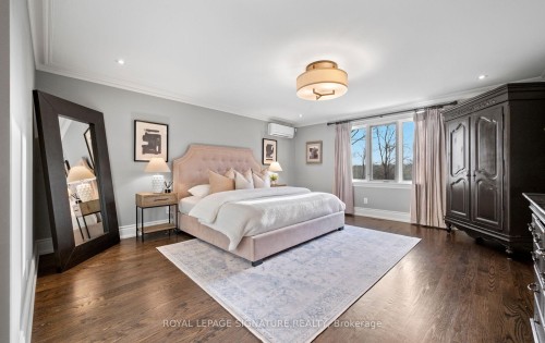 1189 Ostler Court, Mississauga, ON - Indoor Photo Showing Bedroom