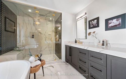 1189 Ostler Court, Mississauga, ON - Indoor Photo Showing Bathroom