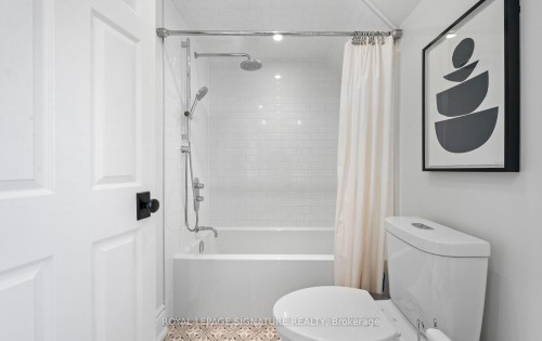 1189 Ostler Court, Mississauga, ON - Indoor Photo Showing Bathroom