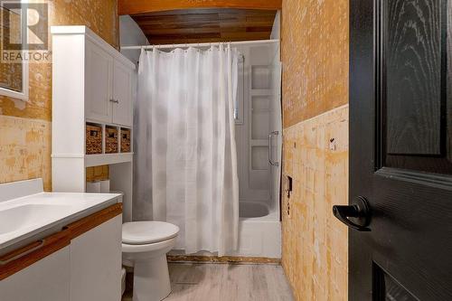3122 Leo Avenue, Val Caron, ON - Indoor Photo Showing Bathroom