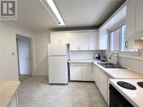 446 Elm Unit# 2, Sudbury, ON - Indoor Photo Showing Kitchen With Double Sink