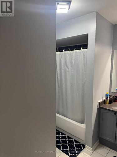 711 Ashprior Avenue, Mississauga, ON - Indoor