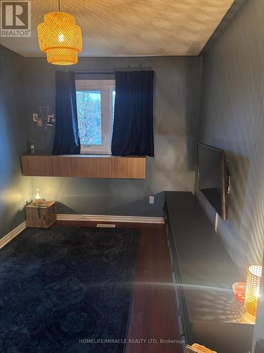 711 Ashprior Avenue, Mississauga, ON - Indoor Photo Showing Other Room