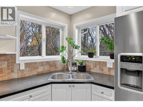3319 Grouse Road, West Kelowna, BC - Indoor Photo Showing Kitchen With Double Sink