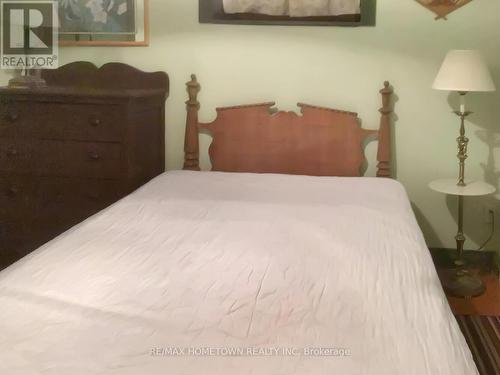 495 King Street W, Prescott, ON - Indoor Photo Showing Bedroom