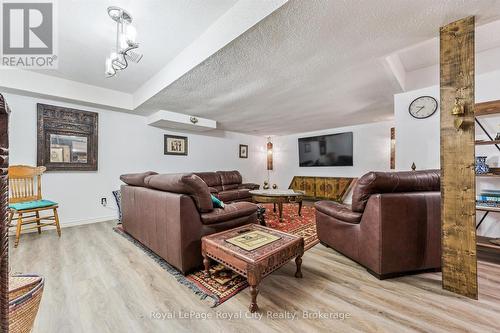 21 Marilyn Drive, Guelph (Riverside Park), ON - Indoor Photo Showing Living Room