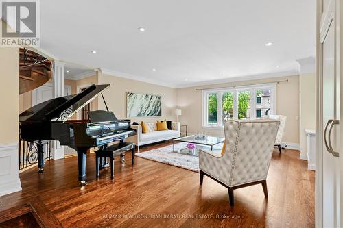 221 Elmwood Avenue, Toronto, ON - Indoor