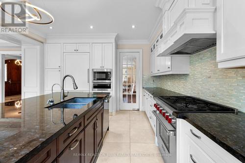 221 Elmwood Avenue, Toronto, ON - Indoor Photo Showing Kitchen With Double Sink With Upgraded Kitchen