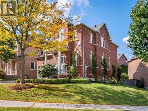 1057 Warby Trail, Newmarket, ON - Outdoor