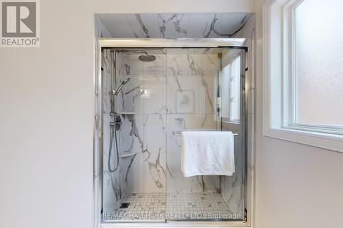 20 Palomino Drive, Richmond Hill, ON - Indoor Photo Showing Bathroom