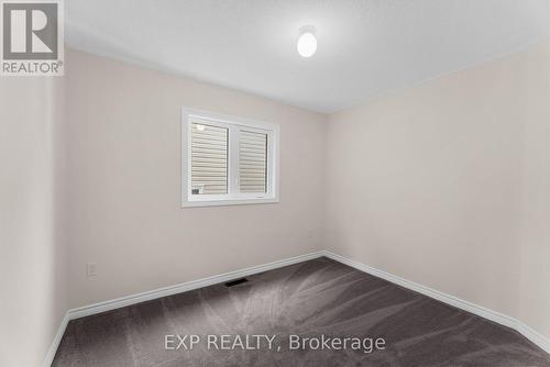 17 Jeanne Pynn Avenue, Georgina, ON - Indoor Photo Showing Other Room