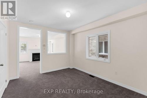 17 Jeanne Pynn Avenue, Georgina, ON - Indoor Photo Showing Other Room