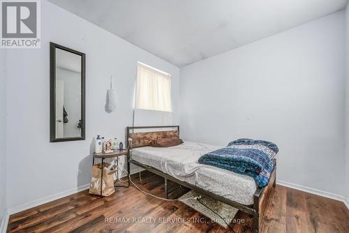 39 Flavian Crescent, Brampton, ON - Indoor Photo Showing Bedroom