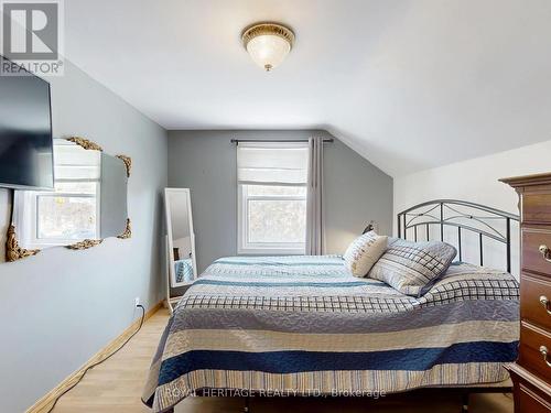 651 Somerville Avenue, Oshawa, ON - Indoor Photo Showing Bedroom