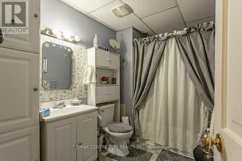 203 Rectory Street, London East (East L), ON - Indoor Photo Showing Bathroom