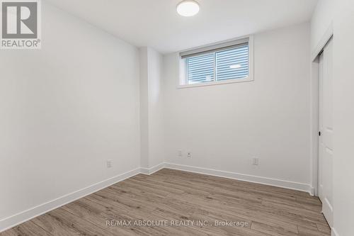 B - 802 Ninaatik Place, Ottawa, ON 