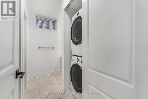 B - 802 Ninaatik Place, Ottawa, ON 