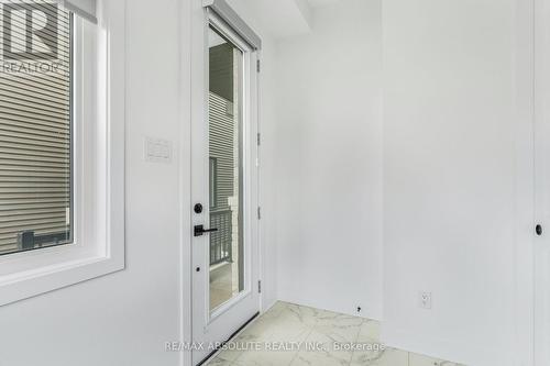 B - 802 Ninaatik Place, Ottawa, ON 