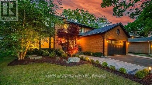 484 Aspen Forest Drive, Oakville (Fd Ford), ON - Outdoor