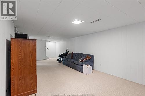 2683 Jamaica, Windsor, ON - Indoor