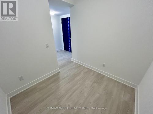 1831 - 2545 Simcoe Street N, Oshawa, ON - Indoor Photo Showing Other Room