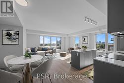 817 - 299 CAMPBELL AVENUE  Toronto, ON M6P 3V7