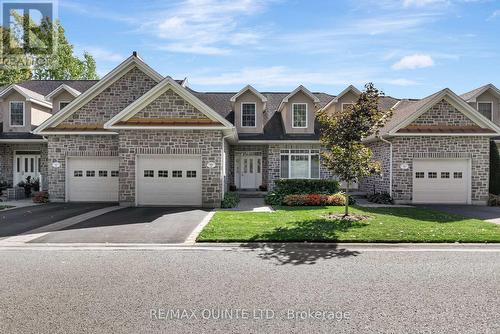 24 GRACEFIELD LANE  Belleville (Belleville Ward), ON K8N 4Z2