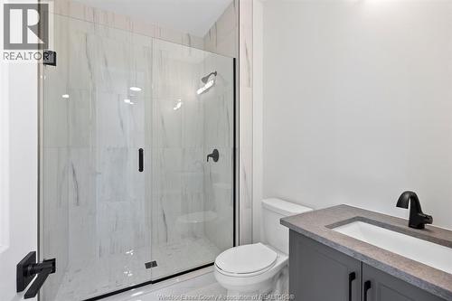 1200 Campana Crescent, Lakeshore, ON - Indoor Photo Showing Bathroom