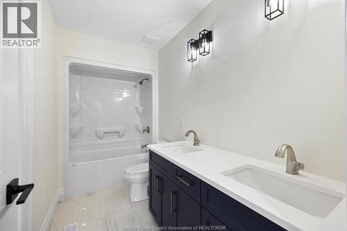 1200 Campana Crescent, Lakeshore, ON - Indoor Photo Showing Bathroom
