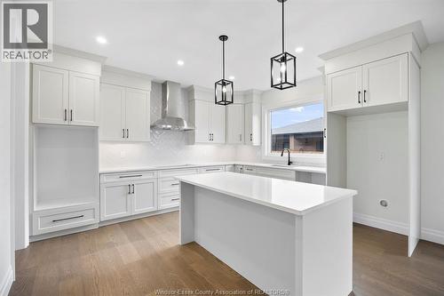 1200 Campana Crescent, Lakeshore, ON - Indoor Photo Showing Kitchen With Upgraded Kitchen