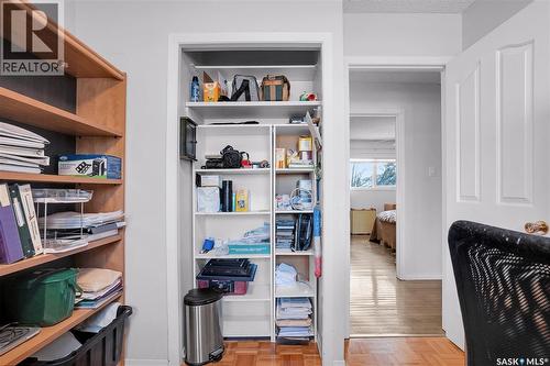 344 Russell Road, Saskatoon, SK - Indoor